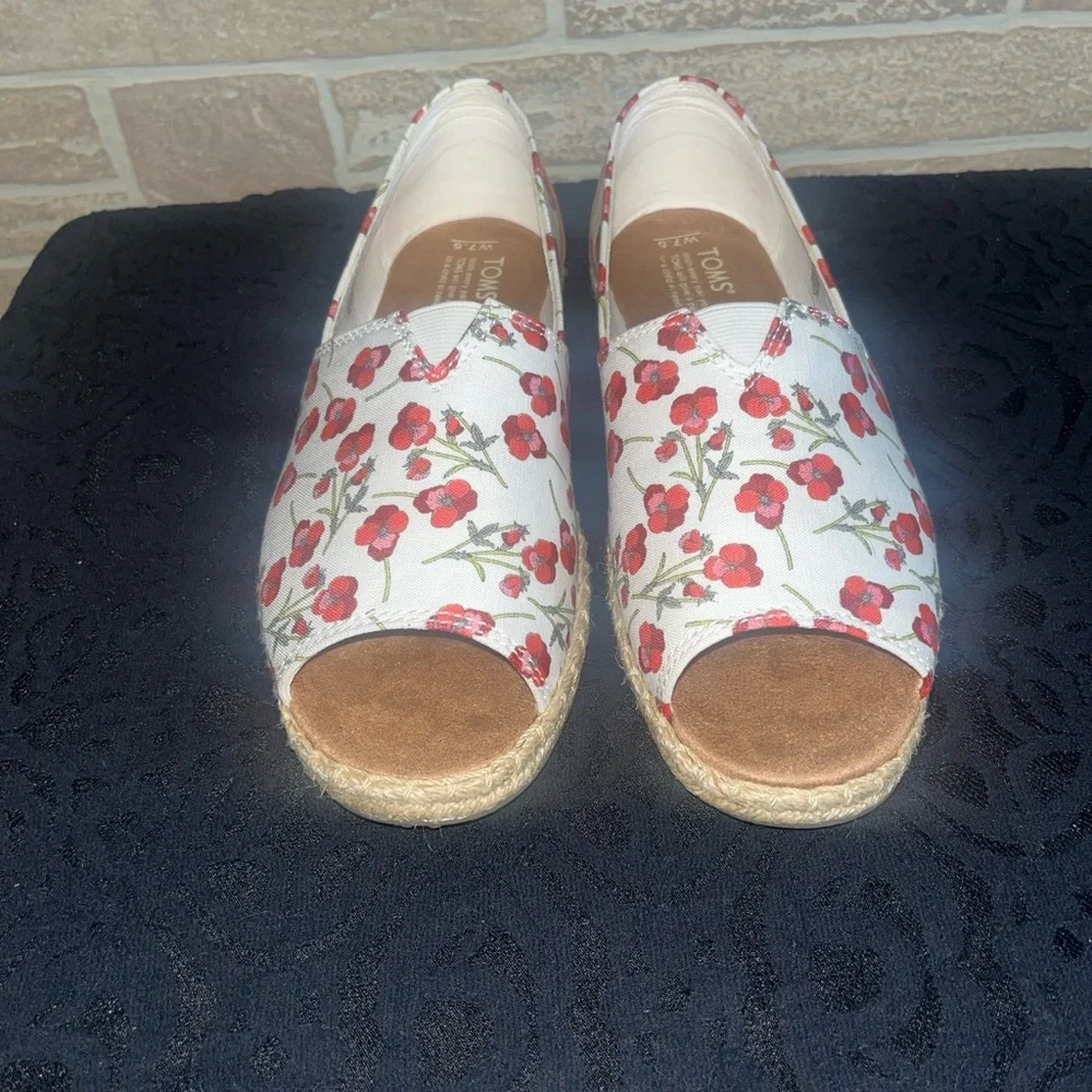 Toms Red Floral Espadrilles